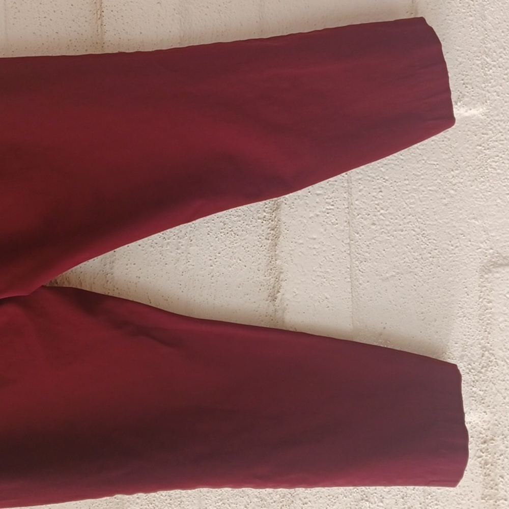 a.n.a Deep Red Cropped Ankle Pants, Pockets, Stretch - Picture 9 of 13